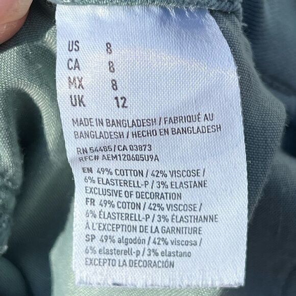 EUC 2-pairs American Eagle shorts Green Size 8 White Size 10 - Picture 3 of 10